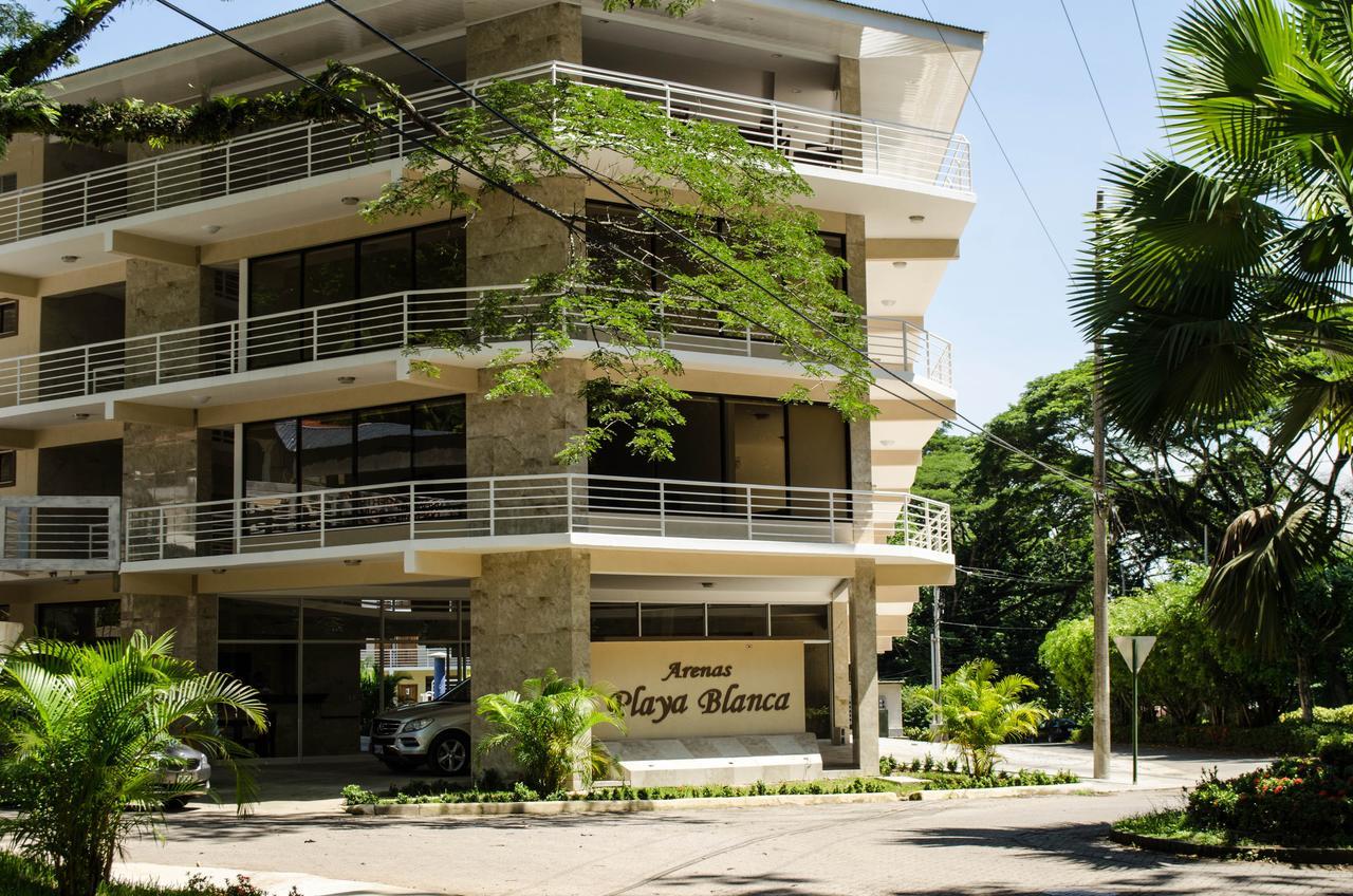 Hotel Arenas En Punta Leona Playa Agujas Exterior foto